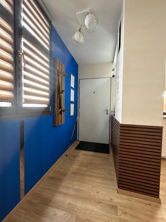 Blue House - Old Town, Ac Apartment Pressburg